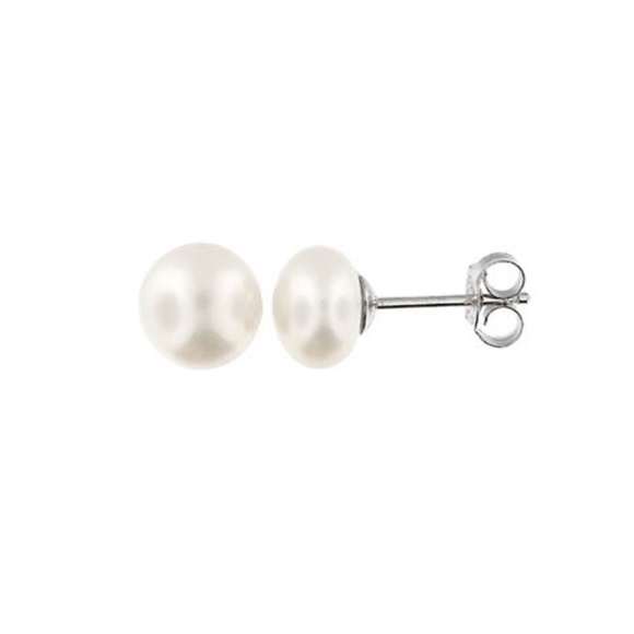 5mm Classic 925 Sterling Silver Pearl Stud Earrings - Picture 1 of 2